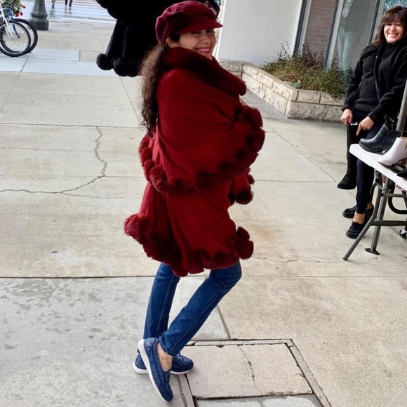 Luxury Burgundy Faux Fur Double Layer Cape Coat - Picture 9 of 13